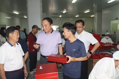 喜迎二十大 科普向未來——九江市農(nóng)技協(xié)聯(lián)合會探索家俱用五金配件科技創(chuàng)新